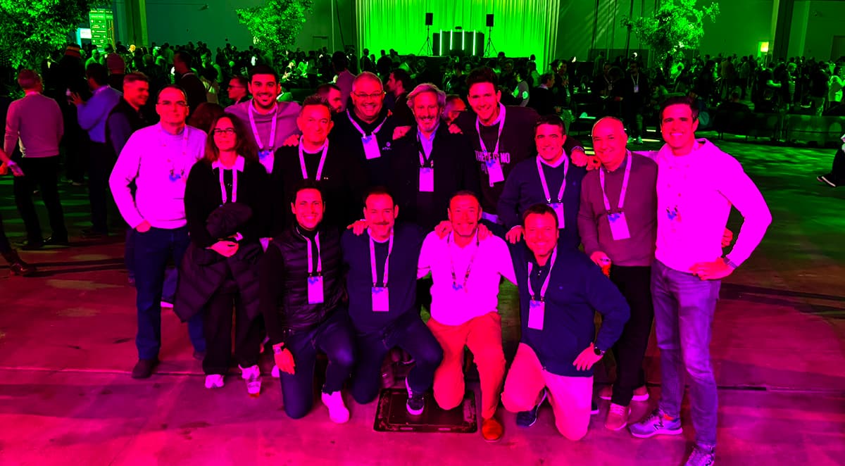 foto familia socios españoles IAMCP Sapin en Microsoft ignite 2024